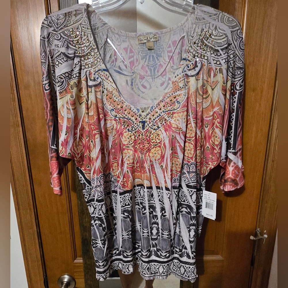 New 2XL 3/4 Sleeve Blouse - With Rhinestone And Grommets Bling Around Neck